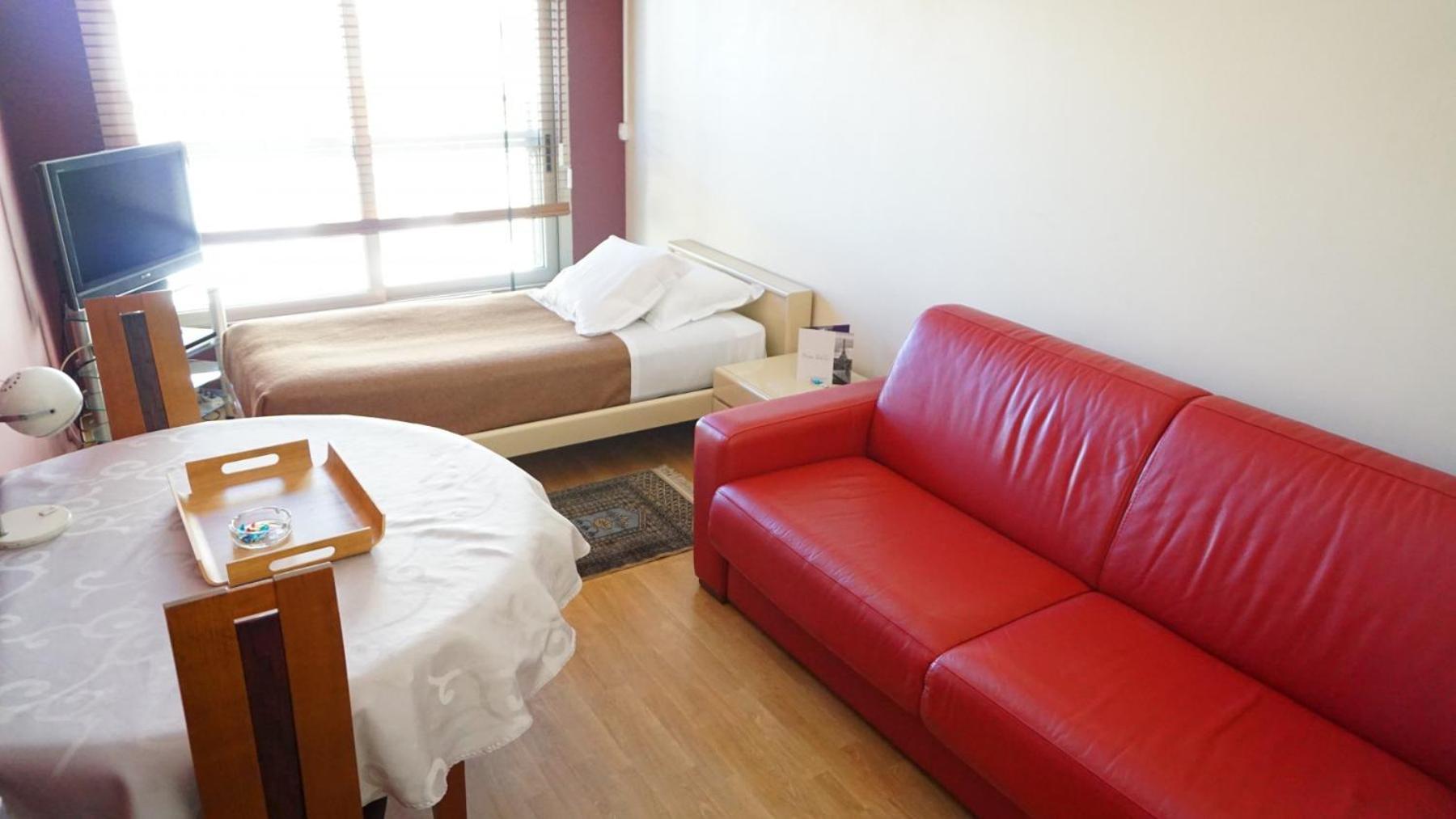 Rue De Longchamp - 16 Apartment